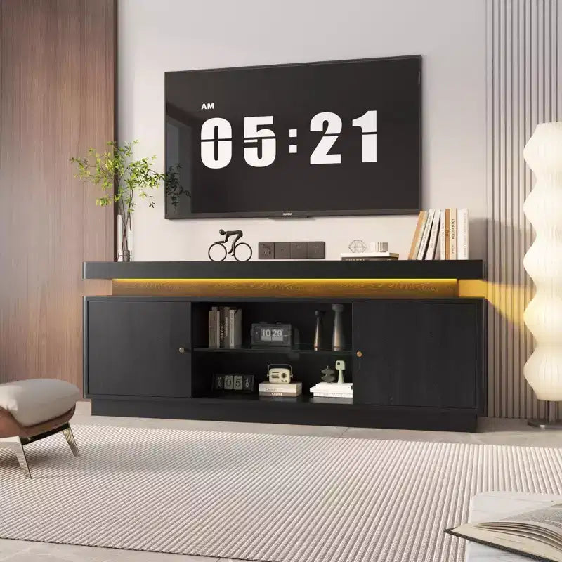 Mobile TV da 63'', Centro d'intrattenimento con prese di corrente e ripiano regolabile, Consolle TV per soggiorno, Consolle multimediale moderna